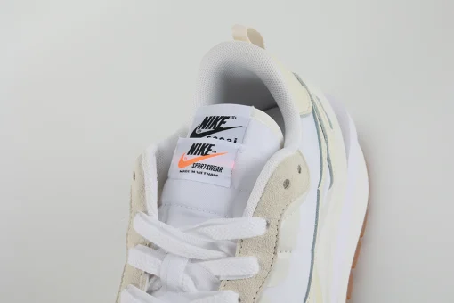 Sacai x NK VaporWaffle 'Sail Gum' Replica