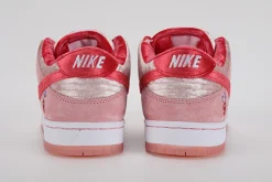 strangelove-x-dunk-low-sb-valentine's-day' special-box-replica