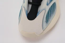 yeezy-700-v3-kyanite-replica