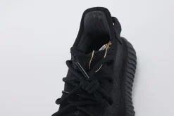 yeezy-boost-350-v2-'onyx'-replica