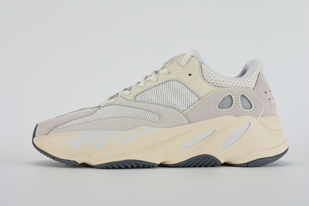 Yeezy Boost 700 Analog Replica