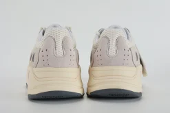 Yeezy Boost 700 Analog Replica