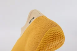 yeezy-knit-runner-sulfur'-replica