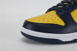 dunk-low-'michigan'-replica