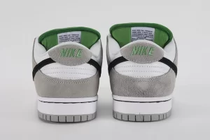 dunk-low-sb-'chlorophyll'-replica