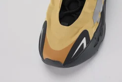 yeezy-boost-700-mnvn-'honey-flux'-replica