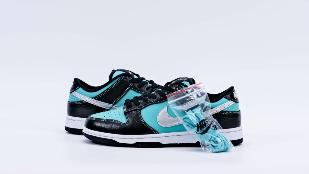 Diamond Supply Co. x Dunk Low Pro SB 'Tiffany' Reps