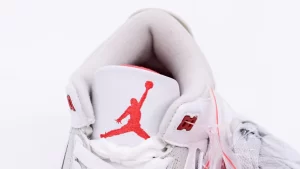 Air Jordan 3 Retro Tinker White University Red Replica