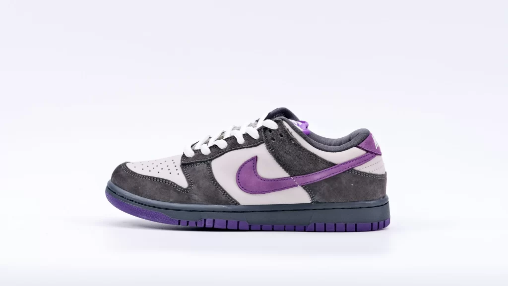 Dunk Low Pro SB 'Purple Pigeon' Replica